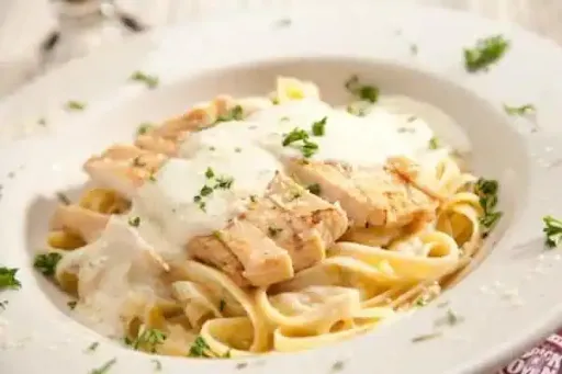 Chicken Alfredo Pasta