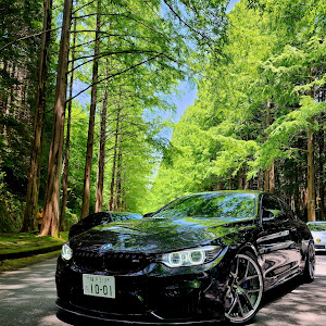 M4 クーペ F82