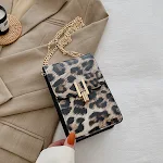 Leopard brown