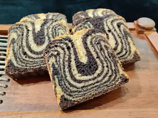 Vanilla Chocolate Marble Cake Slice (Large Size) - Whole Wheat, Eggless, Olive Oil (1 Pc, 110-125 Gm)