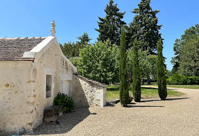 Propriété avec piscine et jardin 5