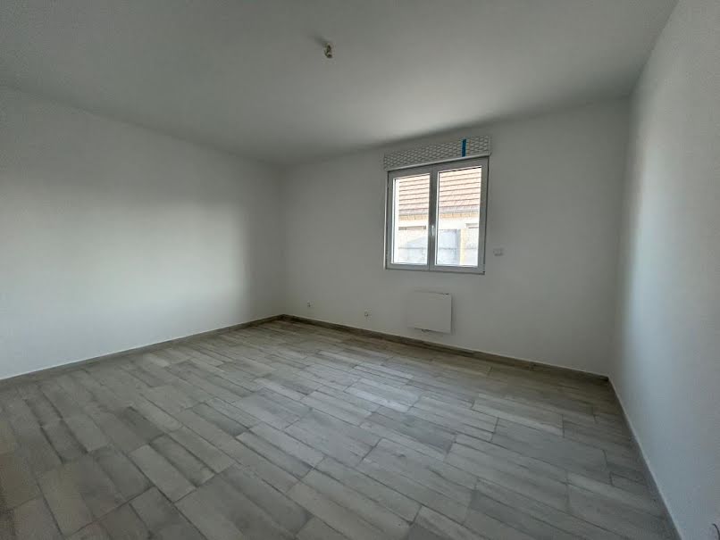 Vente maison 4 pièces 111 m² à Chauny (02300), 174 000 €