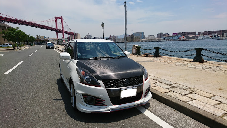 スイフトスポーツのドライブ・レッドメモリー・三日月・若戸大橋に関するカスタム事例の投稿画像2枚目