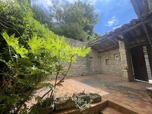 Maison avec jardin et terrasse 1