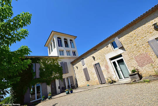 Vineyard with pool and outbuildings