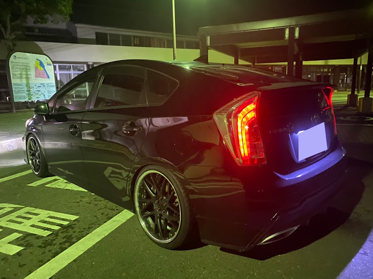 プリウスのKNM   PRIUS  Family・Ｉ❤️PRIUS・不純ベタ仕様😎・週刊春団治・TGFに関するカスタム事例の投稿画像12枚目