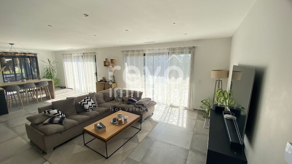 Vente villa 7 pièces 215 m² à Saint-Pargoire (34230), 447 000 €