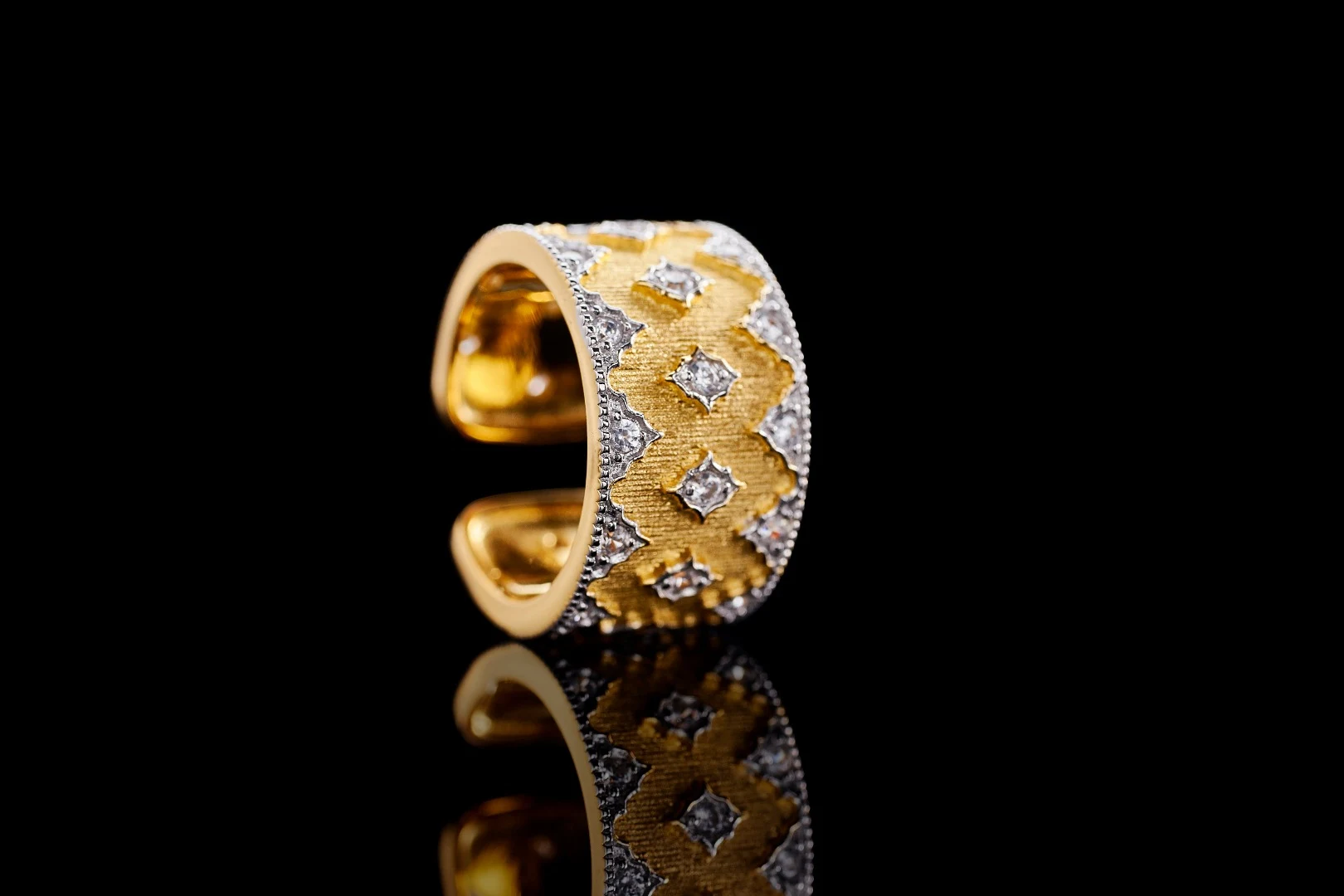 Title 4, Silver-Decorated Luxury 925 Silver-Plated Star ...