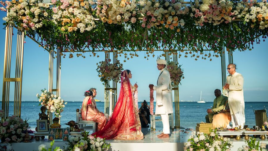 Fotógrafo de casamento Cristian Rada (filmsartstudio). Foto de 30 de julho 2023