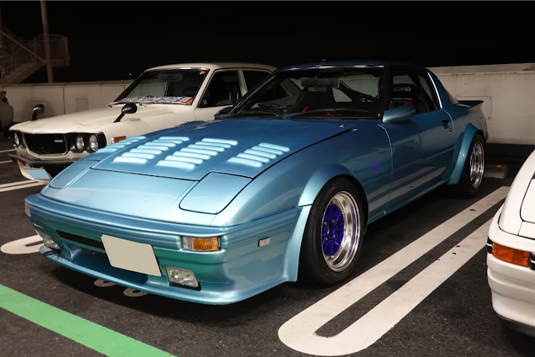 RX-7の日本RE変態協会・ロータリー・サバンナ・ルーチェ・日変協に関するカスタム事例の投稿画像6枚目