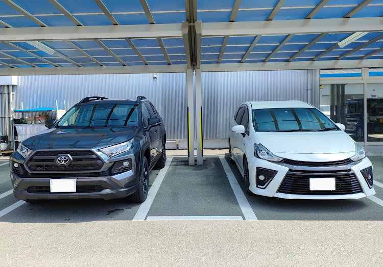 RAV4のRAV4・RAV4オフロードパッケージ・RAV4納車・RAV4乗りさんと繋がりたい・RAV4男子に関するカスタム事例の投稿画像1枚目
