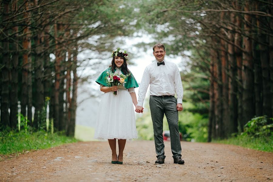 Fotógrafo de bodas Dmitriy Efremov (beegg). Foto del 13 de septiembre 2015