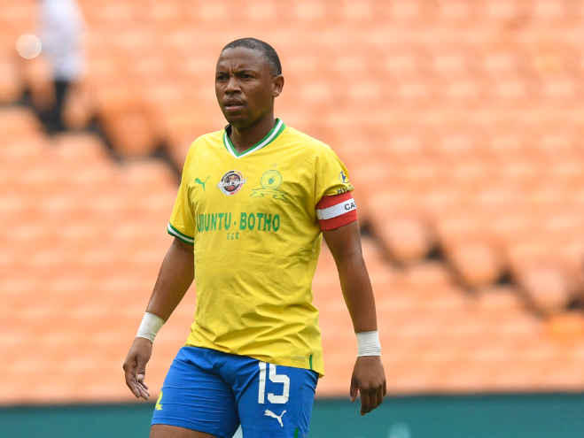 Mamelodi Sundowns midfielder Andile Jali is currently locked in negotiations with the club over extension of his contract.