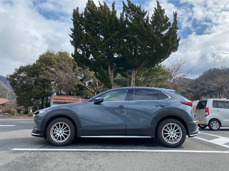 CX-30のホイール交換・スタッドレス・ポリメタルグレーメタリック・Taco Vinylに関するカスタム事例の投稿画像2枚目