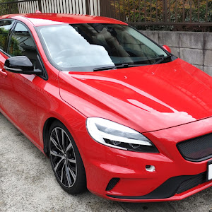 V40 D4