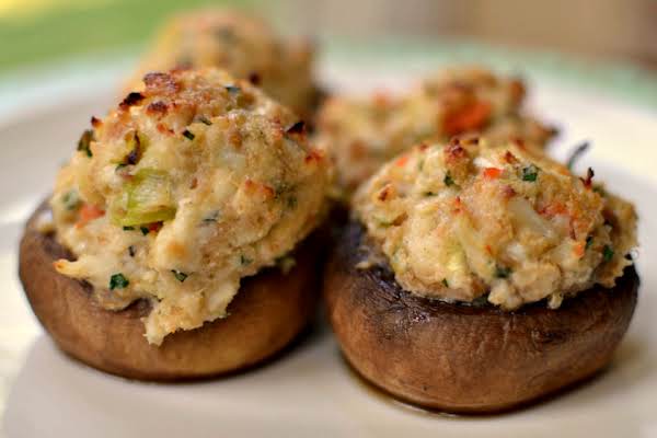 Creamy Crab Stuffed Mushrooms_image