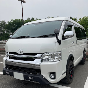 ハイエースワゴン TRH219W