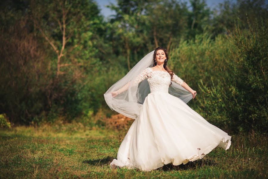 Fotógrafo de casamento Roman Petrishak (krek). Foto de 11 de abril 2018