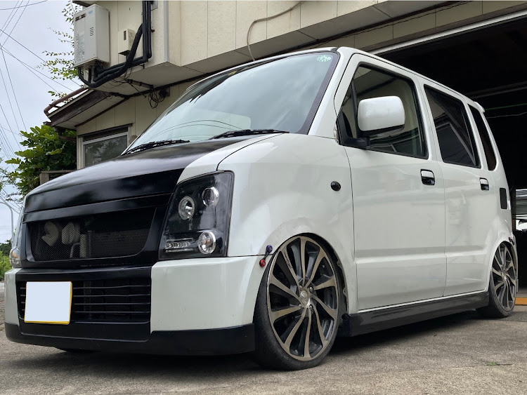 ワゴンRのコロナウイルスに負けるな・ホイール交換・車高調整に関するカスタム事例の投稿画像1枚目