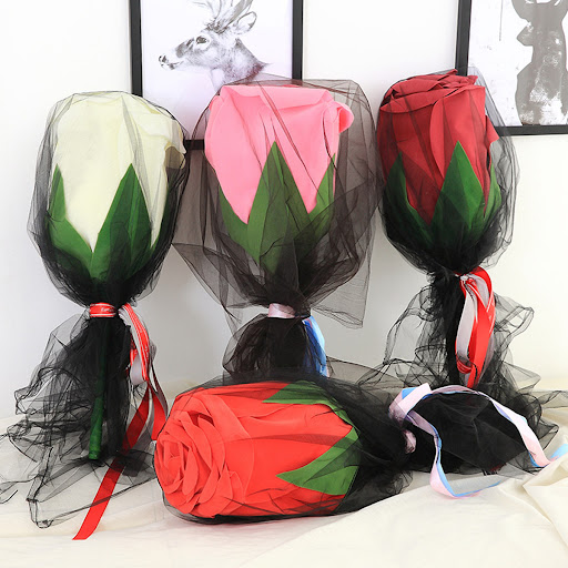 Title 5, Womens Creative Simulation Rose Bouquet Decora...
