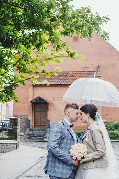 Fotógrafo de casamento Liliya Kharbandidi (liliaphotoelit). Foto de 13 de março 2020