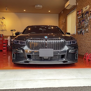 7シリーズ 740i