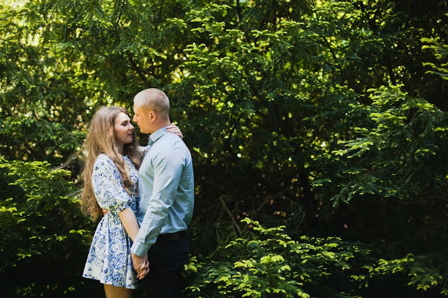 Wedding photographer Kaleriya Petrovskaya (lira192021). Photo of 1 June 2015