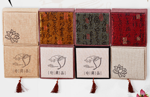 Title 1, Bracelet Box Keep your bracelets safe and styli...