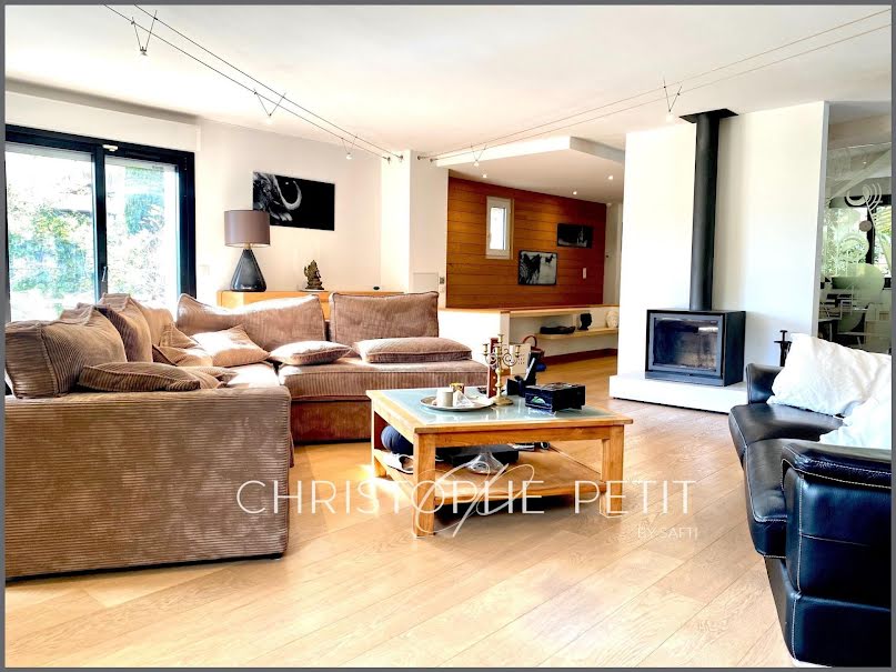 Vente appartement 5 pièces 177 m² à Cannes (06400), 832 000 €