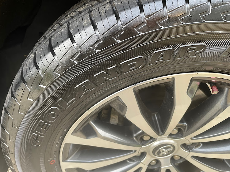 ランドクルーザープラドのプラド150後期・YOKOHAMAタイヤ・GEOLANDER AT G015に関するカスタム事例の投稿画像1枚目