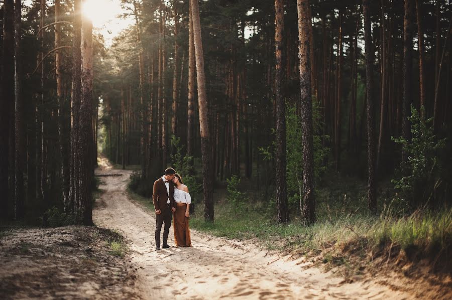 Wedding photographer Adel Vafin (adelvafin). Photo of 10 June 2014