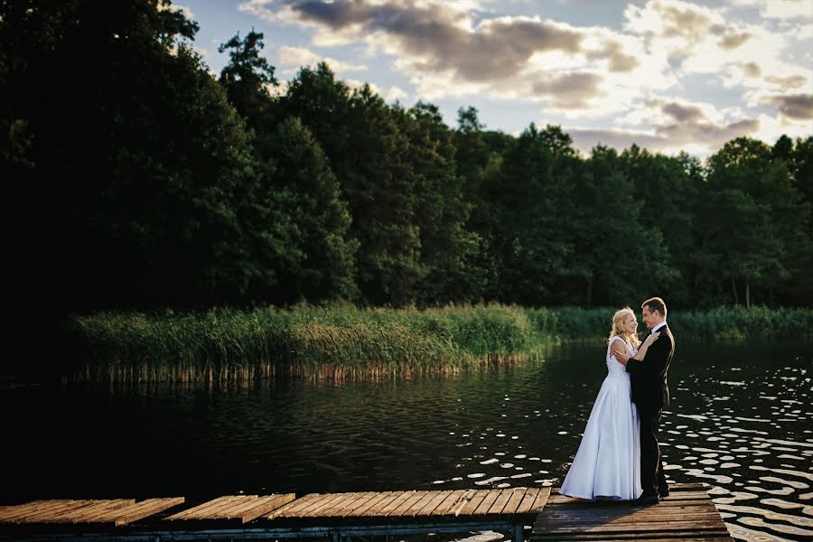 Svatební fotograf Adam Szczepaniak (joannaplusadam). Fotografie z 7.února 2017