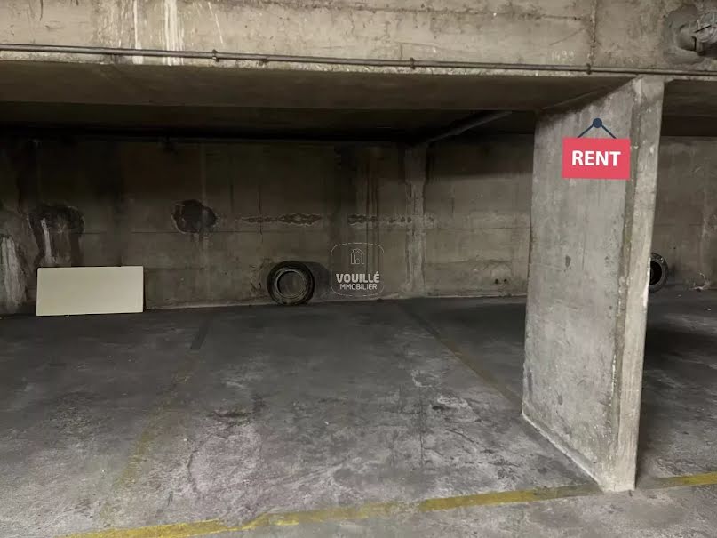 Location  parking  11.76 m² à Paris 15ème (75015), 80 €