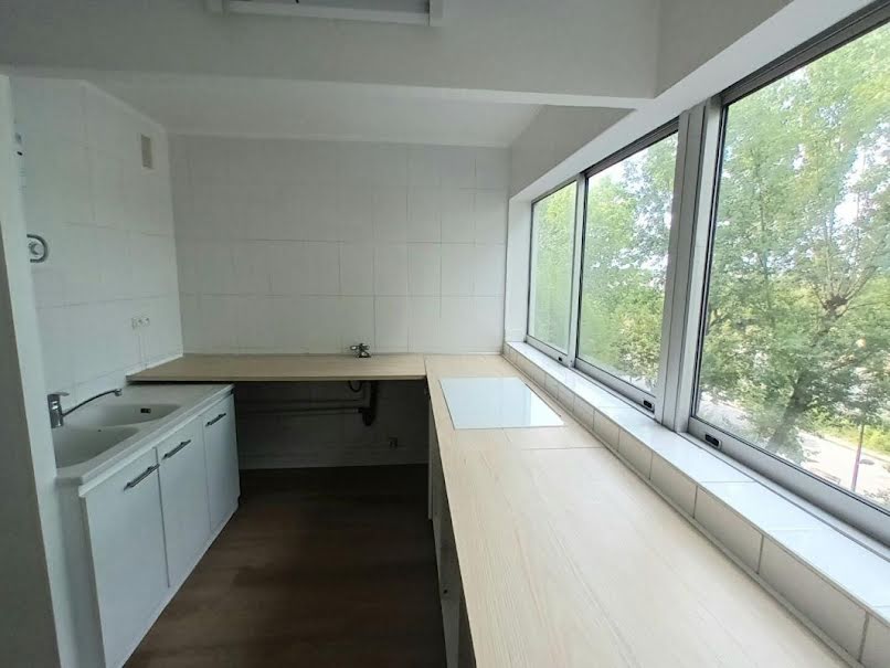 Location  appartement 2 pièces 67 m² à Fresnes (94260), 1 150 €