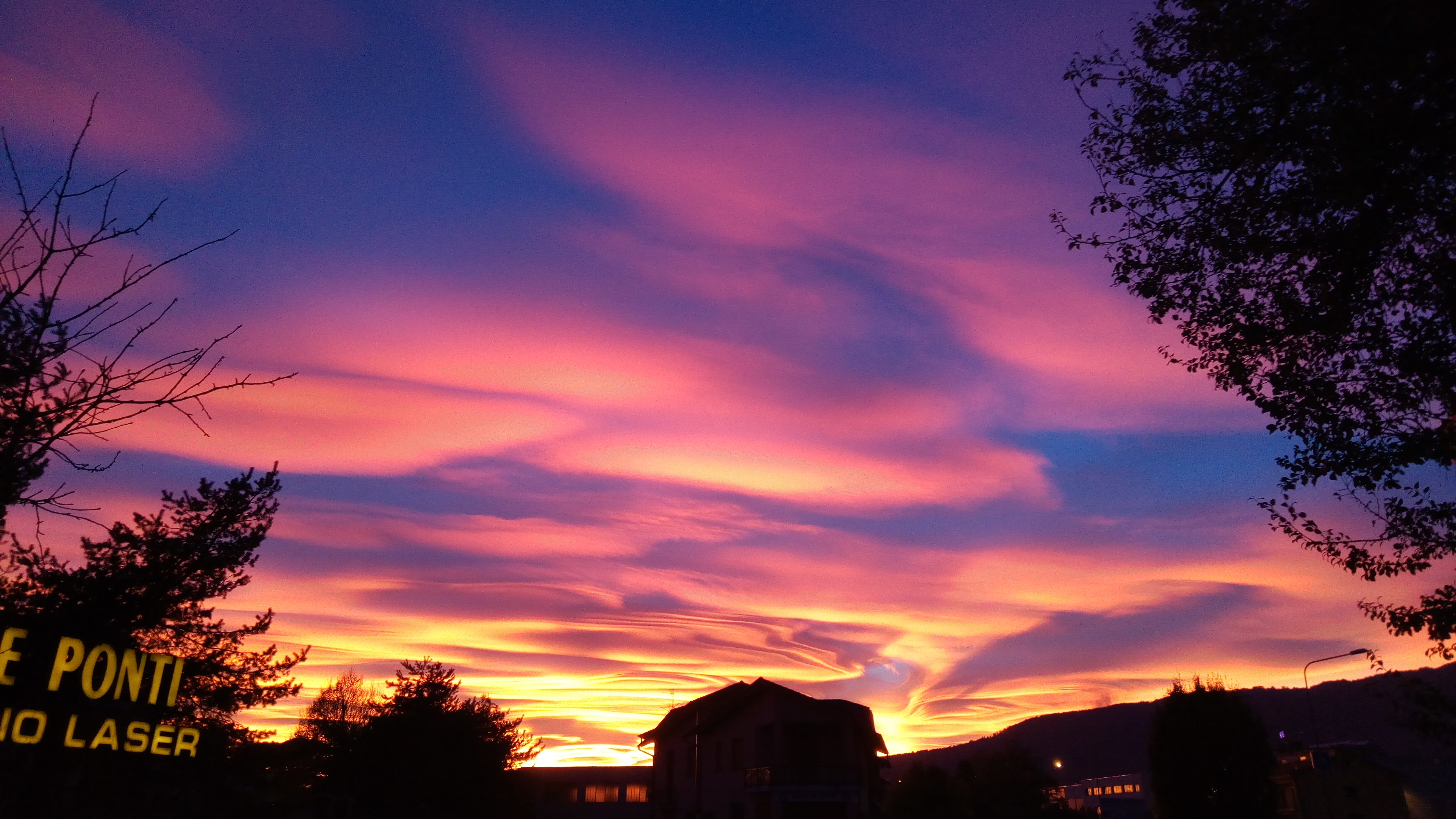 Il fuoco in cielo di Mil