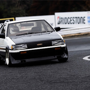 カローラレビン AE86