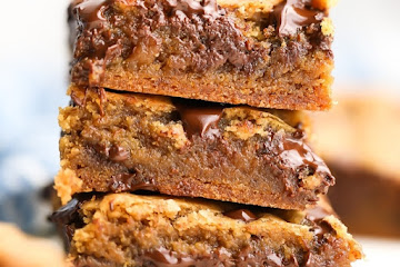 Vegan Chocolate Chip Cookie Bars