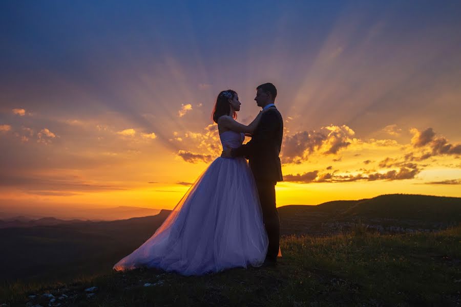 Wedding photographer Vadim Korkin-Alaberdov (korkinalaberdov). Photo of 10 September 2020