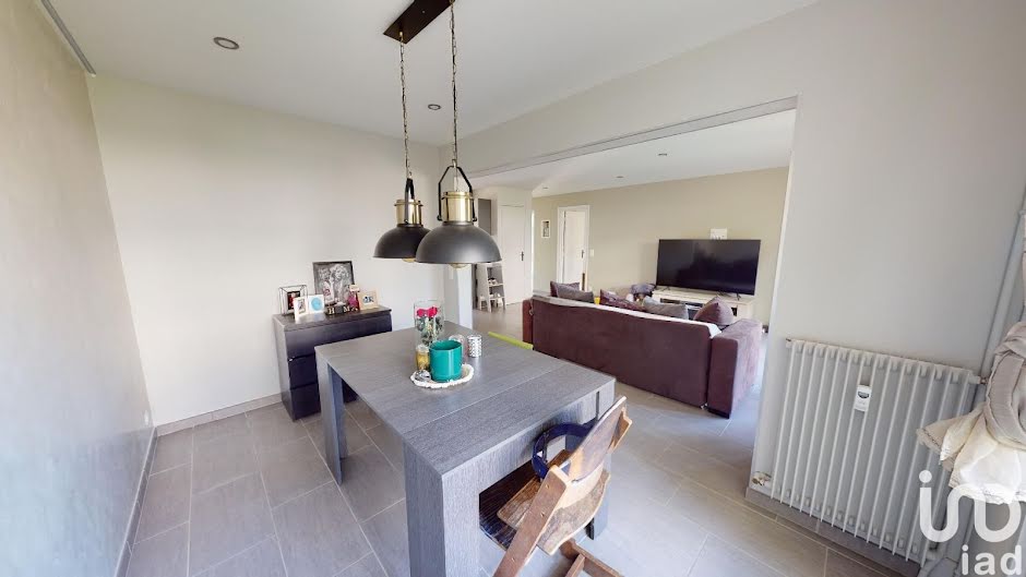 Vente appartement 4 pièces 74 m² à Saint-Fargeau-Ponthierry (77310), 170 000 €