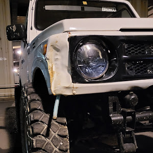 ジムニー JA11V