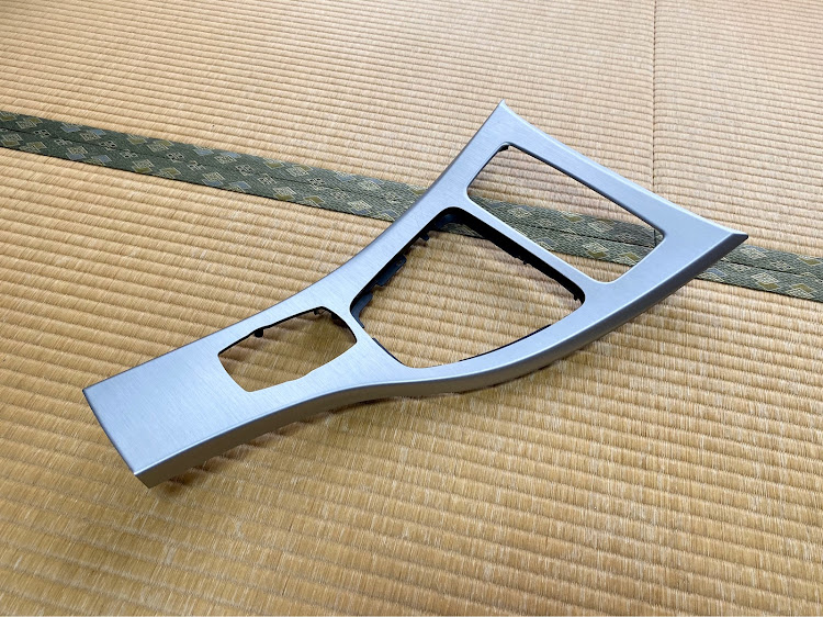 3シリーズ セダンのカーボンシート貼り付け・ラッピング・DIY・センターパネルラッピング加工に関するカスタム事例の投稿画像5枚目