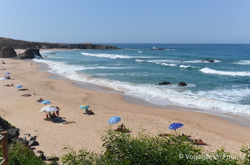 Almograve beach