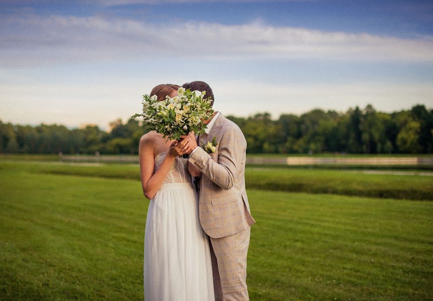 Wedding photographer Olga Grind (olgagrind). Photo of 13 December 2020