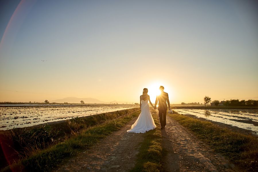 Fotografo di matrimoni Carles Aguilera (carlesaguilera). Foto del 15 febbraio 2017