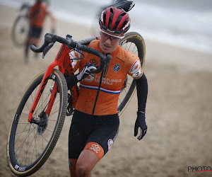 Annemarie Worst rijdt beste cross van het seizoen maar betreurt contact: "Ik ben er niet blij mee, het kost me de titel"