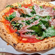 PIZZERIA OGGI 拿坡里披薩專賣店(天母店)