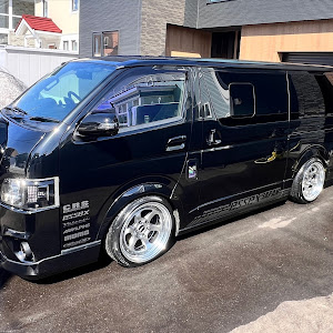 ハイエースバン KDH206V