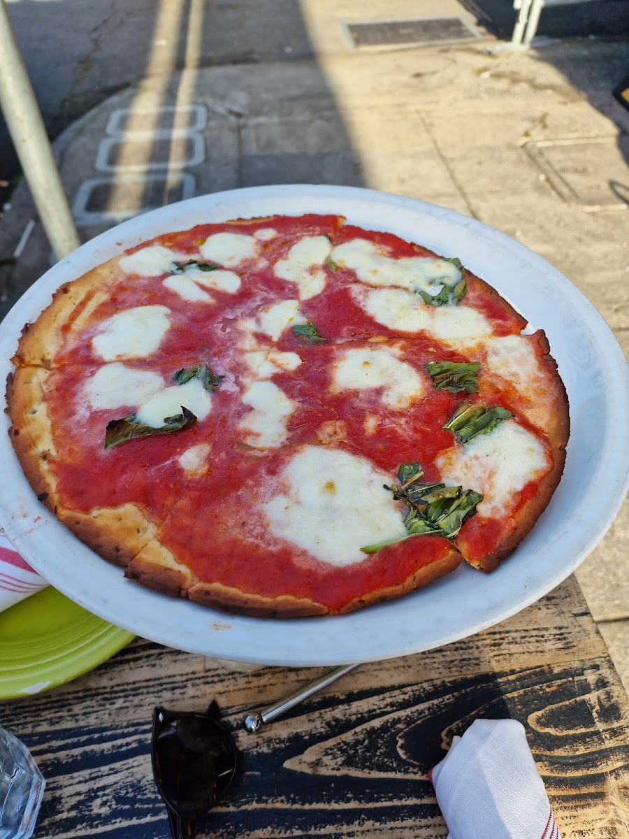 Gluten-Free Margherita Pizza