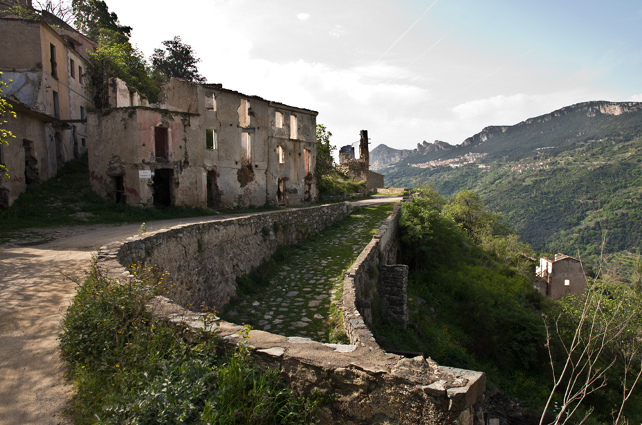 Gairo Vecchio, Ogliastra, Sardegna di Augusto V. Cherchi