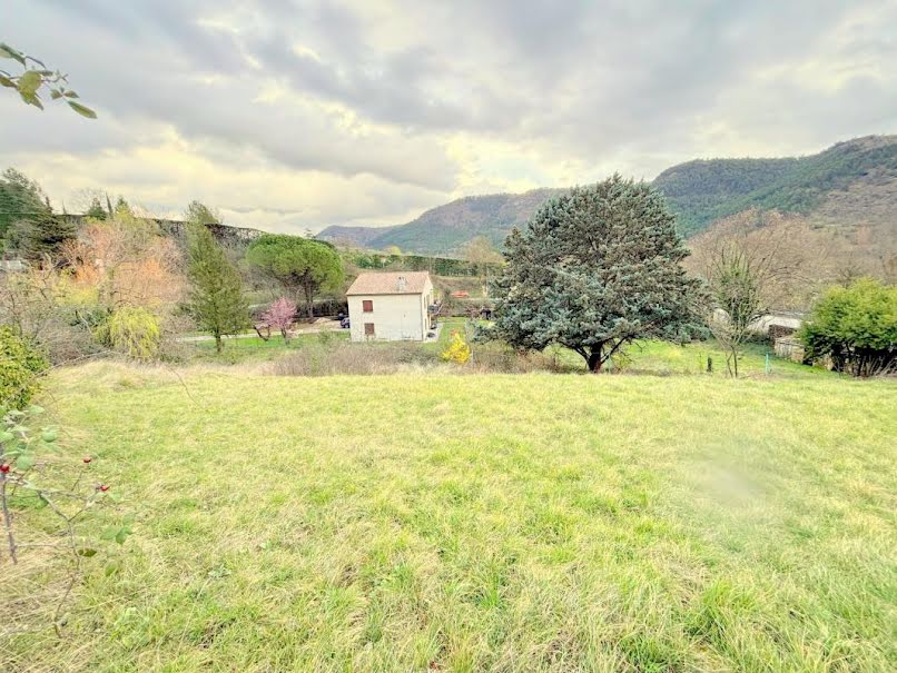 Vente terrain  1100 m² à Coux (07000), 80 000 €